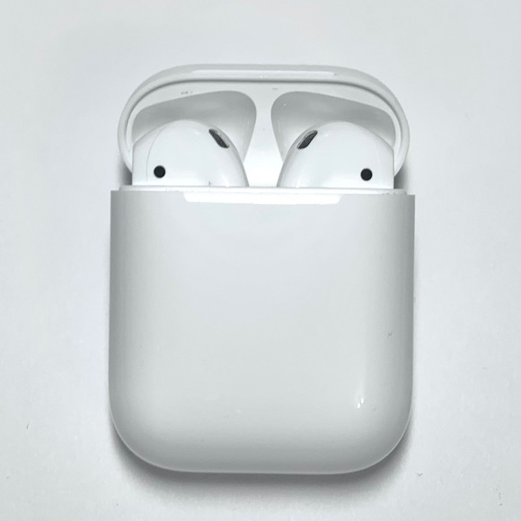 (APPLE AIRPODS 2 GENERATION)